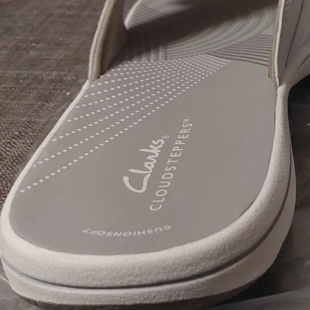 Womens Clarks Cloudstepper sandals sz 12 - Picture 4 of 5